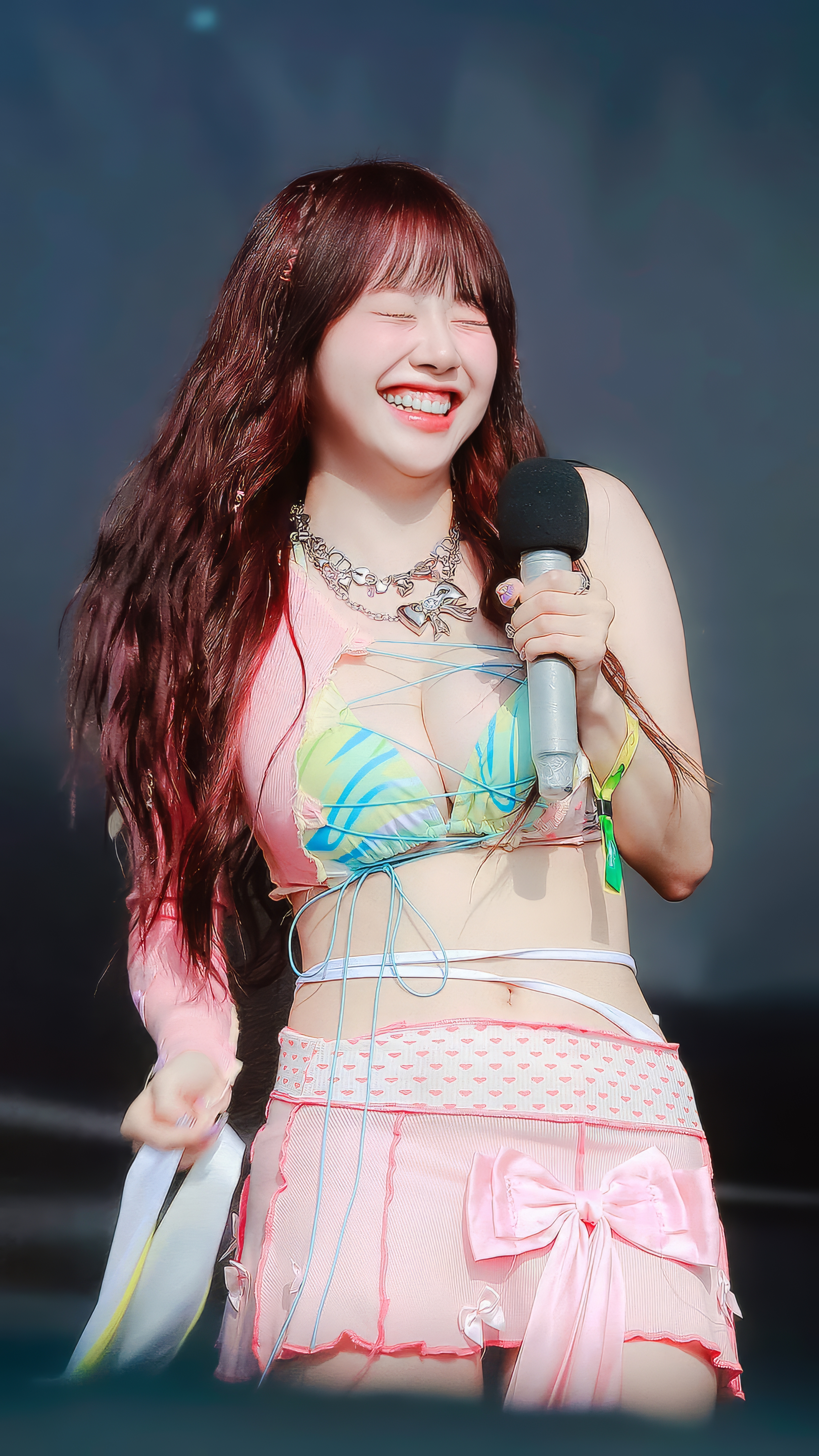 Jeewon at Waterbomb Festival in Seoul Day 1 050724 – ZZONE wallpaper