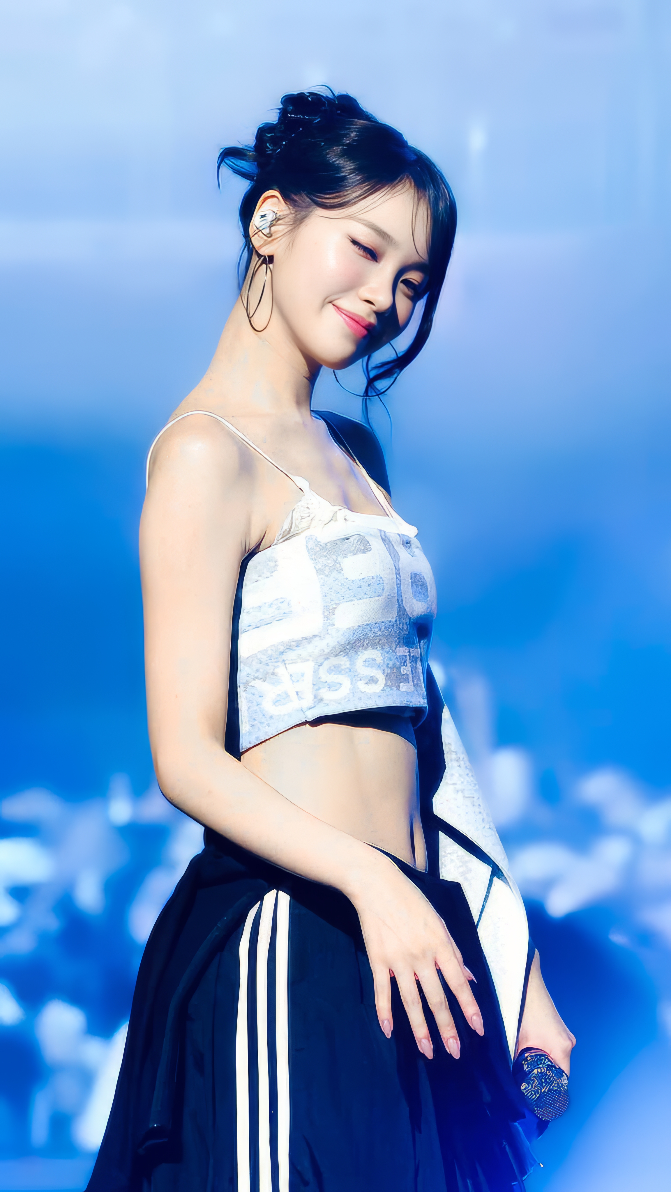 Kim Chaewon at LE SSERAFIM TOUR 'PUREFLOW' IN INCHEON 120726 – Kim Chaewon wallpaper