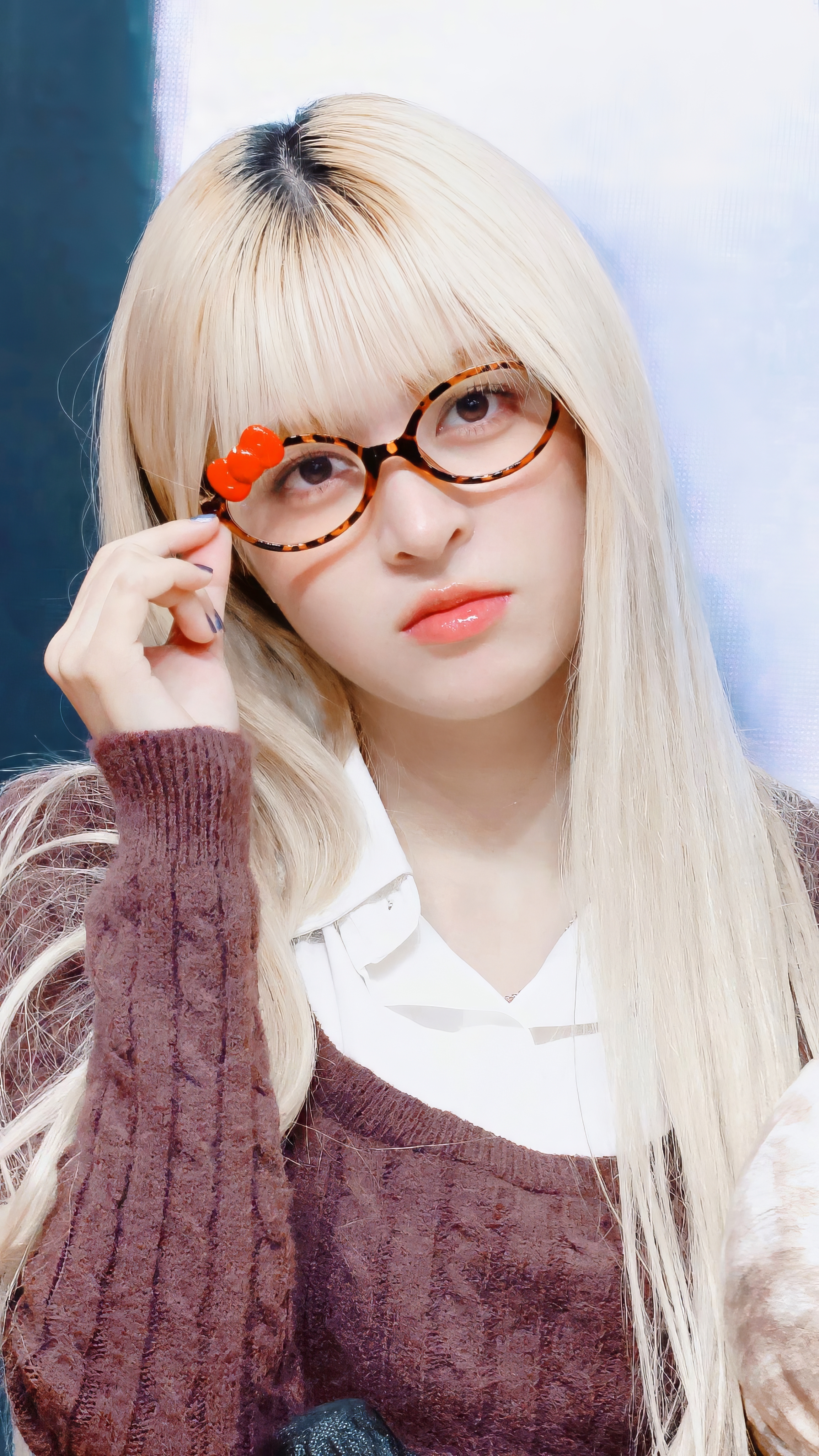 Lily at MAKESTAR Fansign Event 151125 – Lily wallpaper