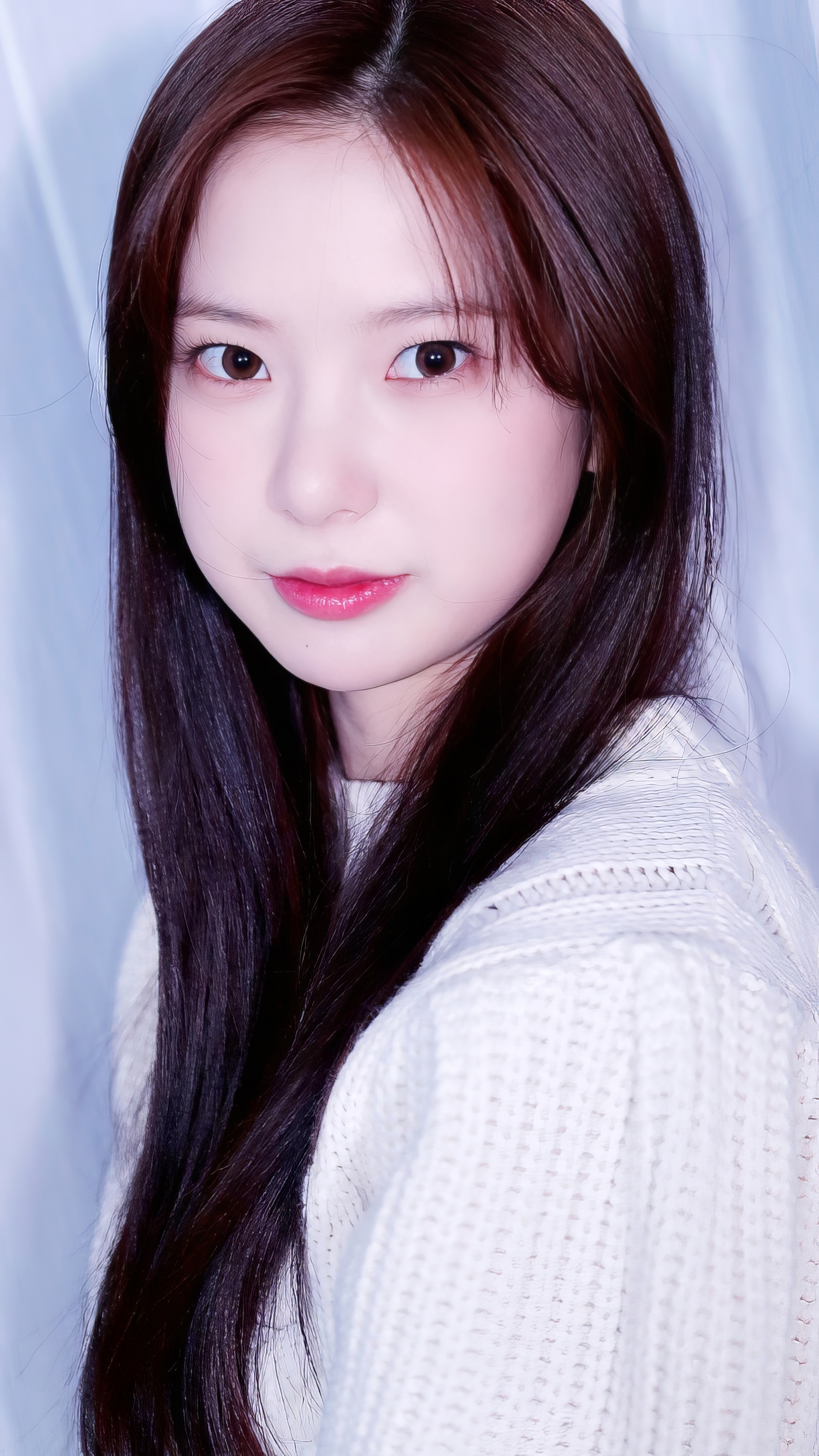 Yujin at 2022 Asia Artist Awards (AAA) Interview 200323 – Yujin wallpaper